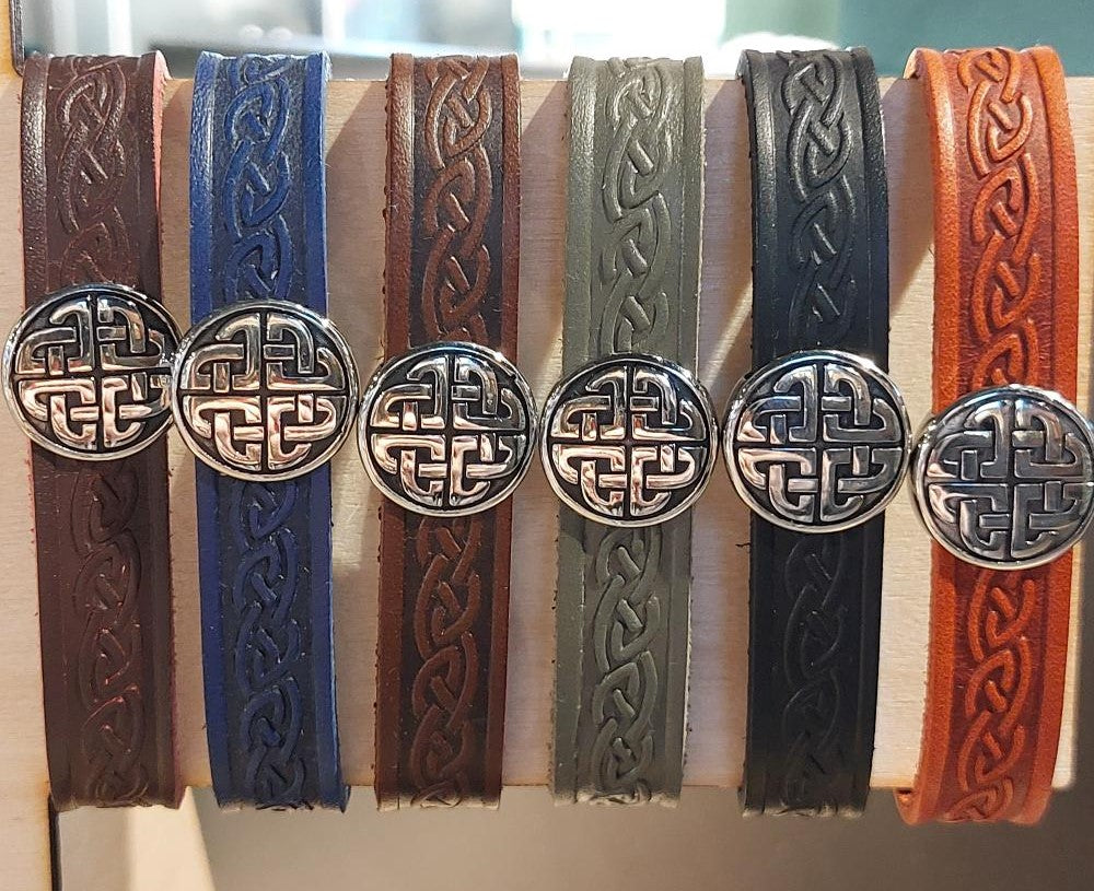 01103A, Knot Single Magnetic Cuff Assorted
